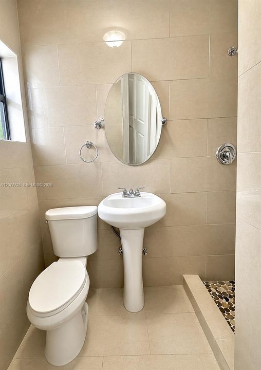 For Rent: $1,295 (0 beds, 1 baths, 500 Square Feet)