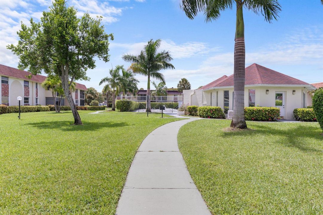 Walk to pool & clubhouse