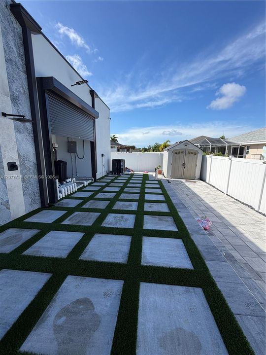 For Sale: $1,099,900 (4 beds, 3 baths, 2478 Square Feet)