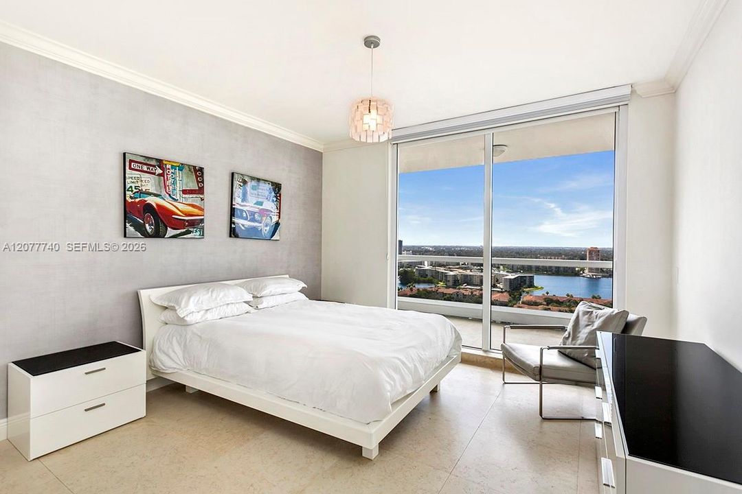 For Sale: $2,260,000 (3 beds, 2 baths, 2030 Square Feet)