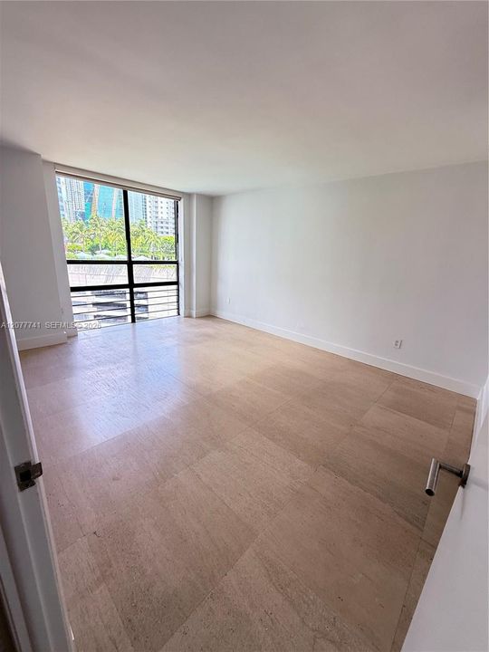 Active With Contract: $4,200 (2 beds, 2 baths, 1249 Square Feet)