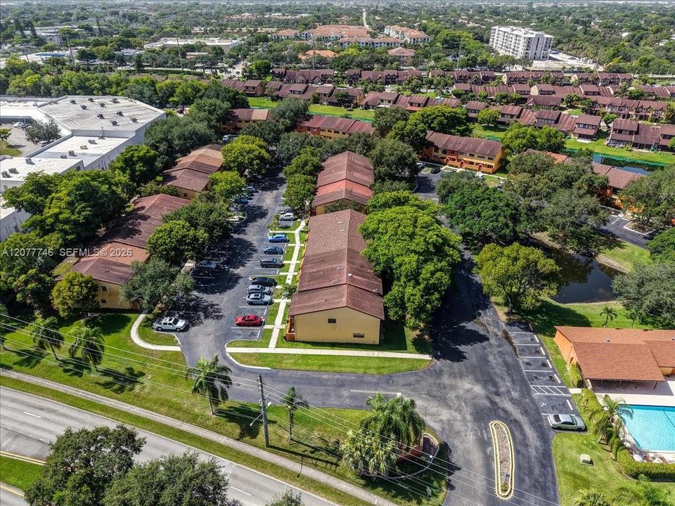 For Sale: $369,900 (3 beds, 2 baths, 2024 Square Feet)