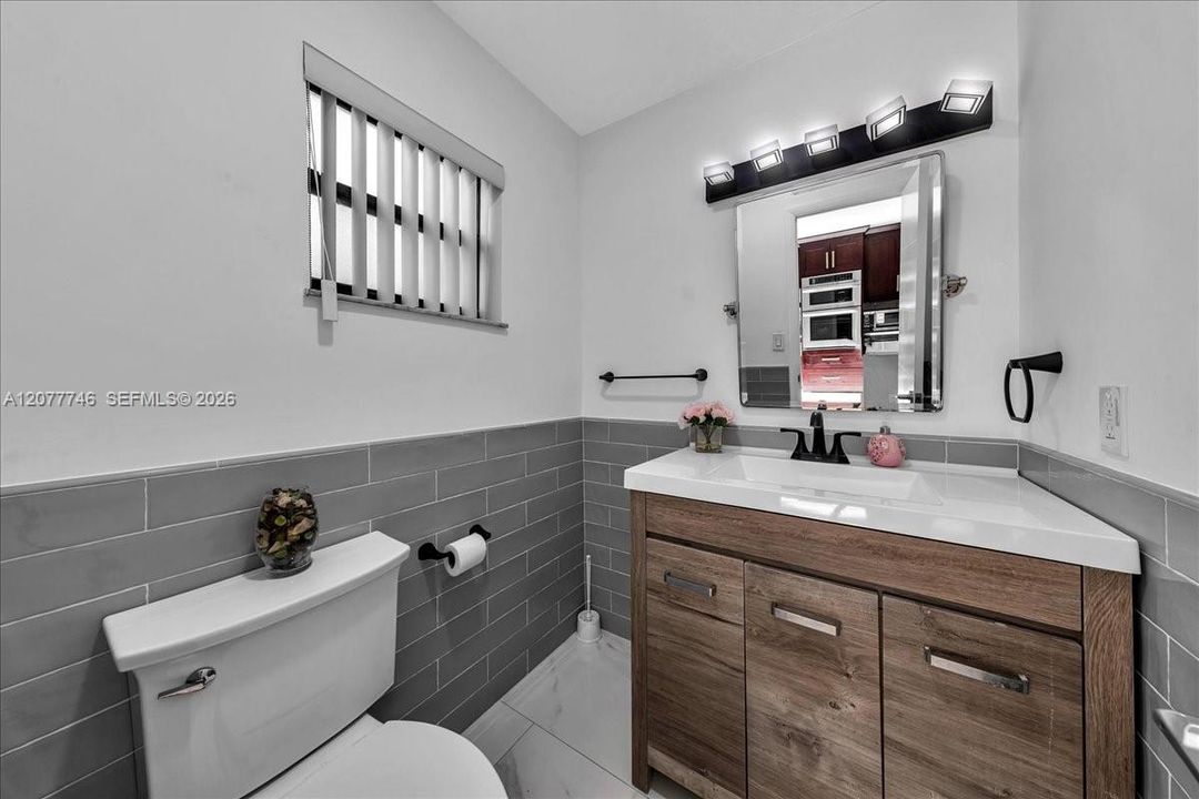 For Sale: $369,900 (3 beds, 2 baths, 2024 Square Feet)