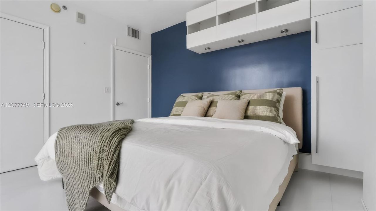 For Sale: $930,000 (3 beds, 2 baths, 1232 Square Feet)