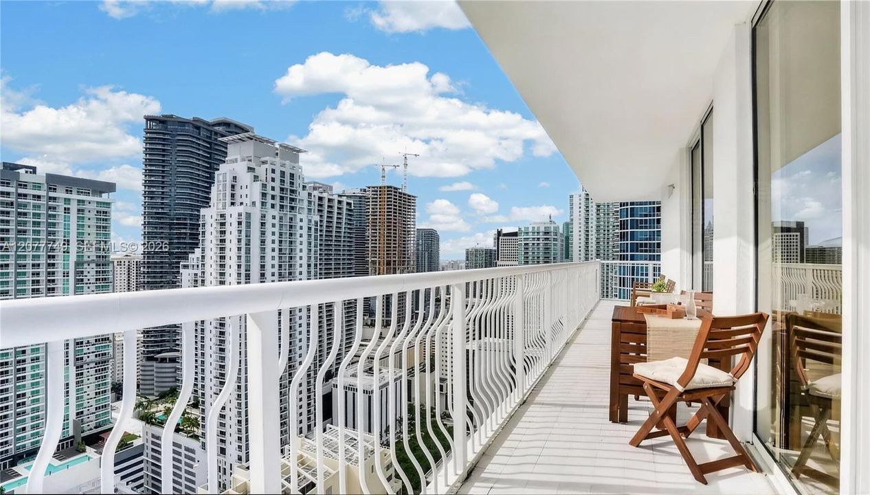 For Sale: $930,000 (3 beds, 2 baths, 1232 Square Feet)