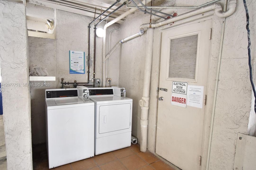 For Rent: $2,400 (1 beds, 1 baths, 685 Square Feet)