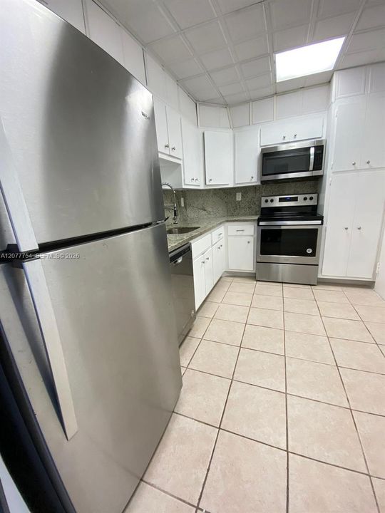 En Venta: $239,000 (1 camas, 1 baños, 762 Pies cuadrados)