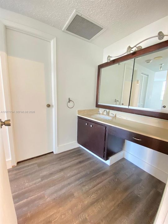 En Venta: $239,000 (1 camas, 1 baños, 762 Pies cuadrados)