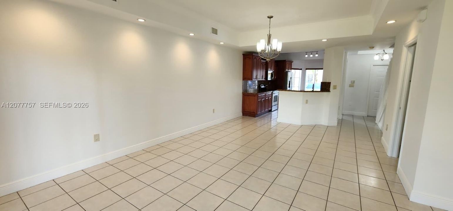 For Rent: $2,950 (2 beds, 2 baths, 1261 Square Feet)