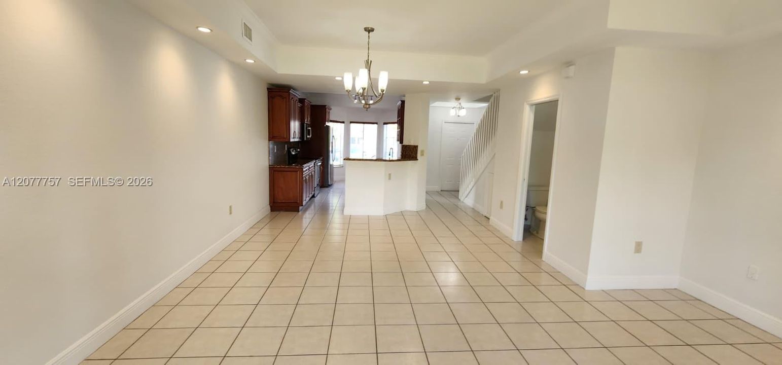 For Rent: $2,950 (2 beds, 2 baths, 1261 Square Feet)