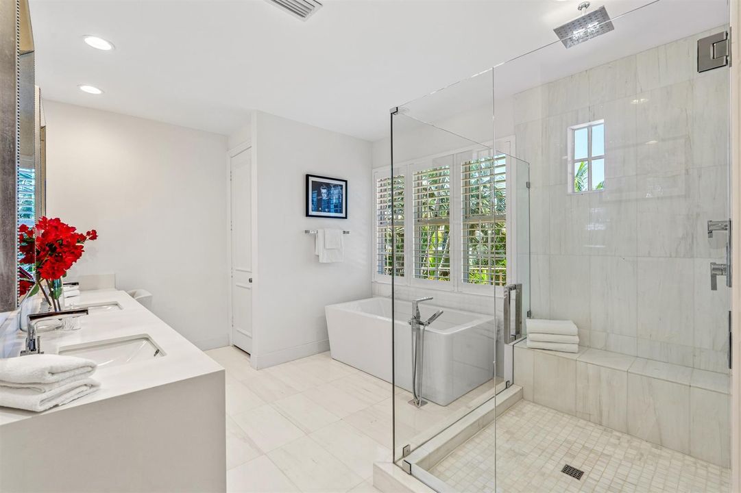 PRIMARY_BATH_LEFT_ANGLE_DT_NEW