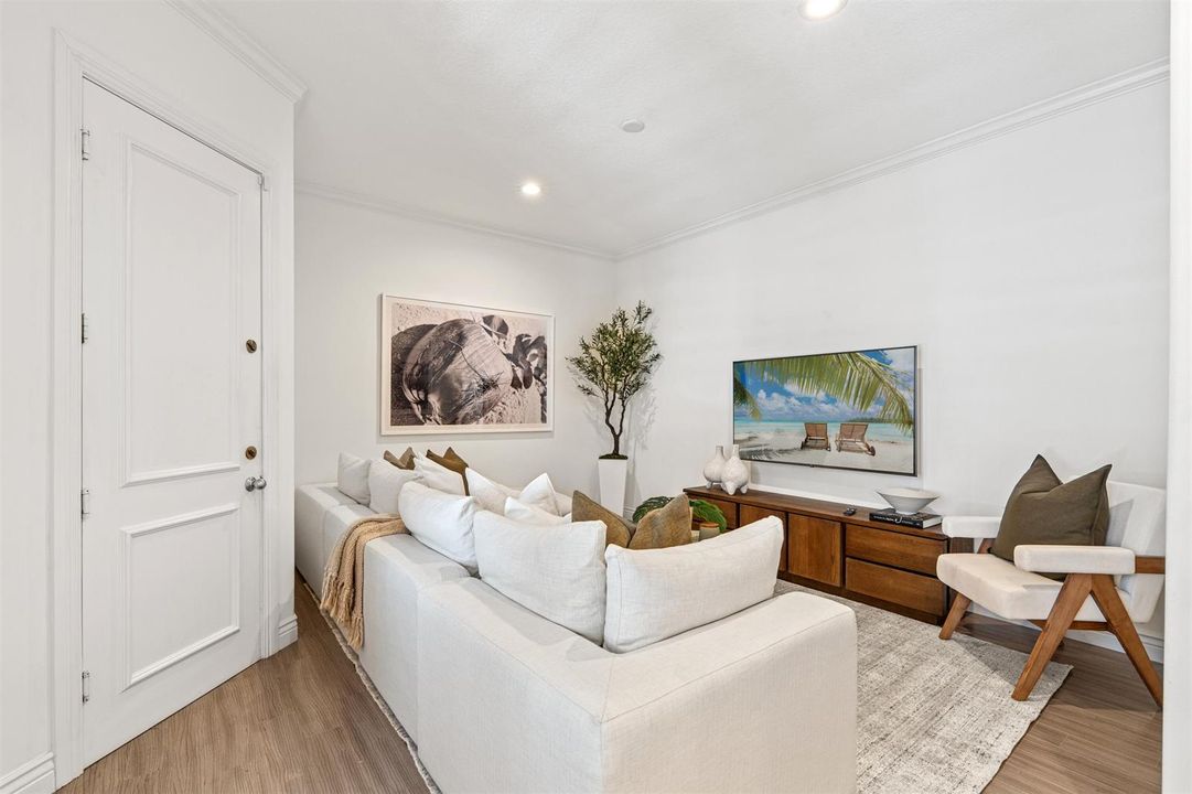 FAMILY_ROOM_DT_NEW