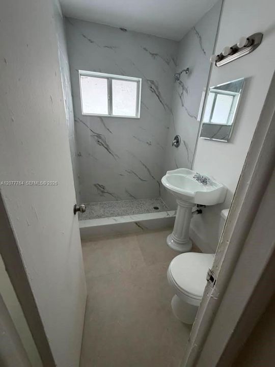 В аренду: $1,400 (1 спален, 1 ванн, 495 Квадратных фут)