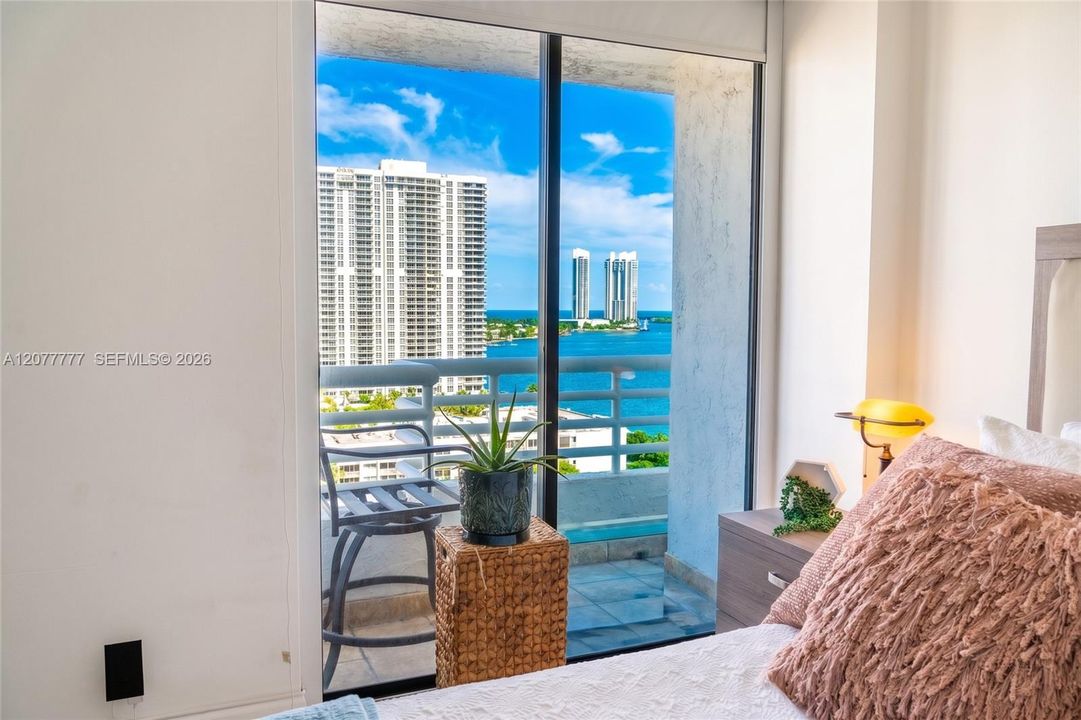 En Venta: $608,000 (2 camas, 2 baños, 1181 Pies cuadrados)