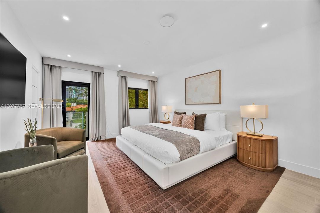 For Sale: $2,995,000 (4 beds, 3 baths, 3140 Square Feet)