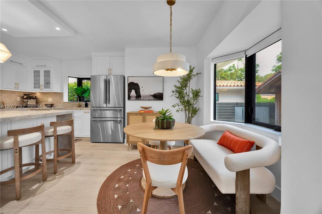 For Sale: $2,995,000 (4 beds, 3 baths, 3140 Square Feet)