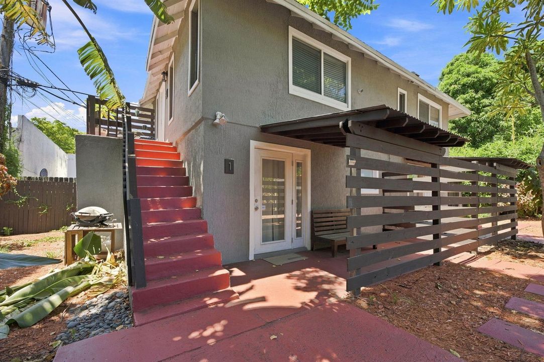 26-web-or-mls-1329-ne-5th-ave