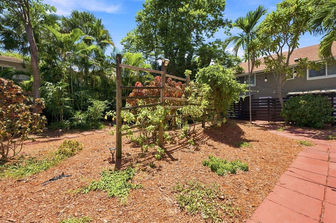 33-web-or-mls-1329-ne-5th-ave
