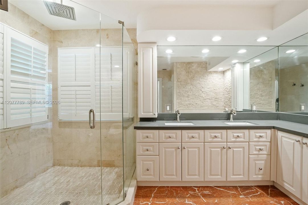 En Venta: $879,000 (3 camas, 2 baños, 1829 Pies cuadrados)
