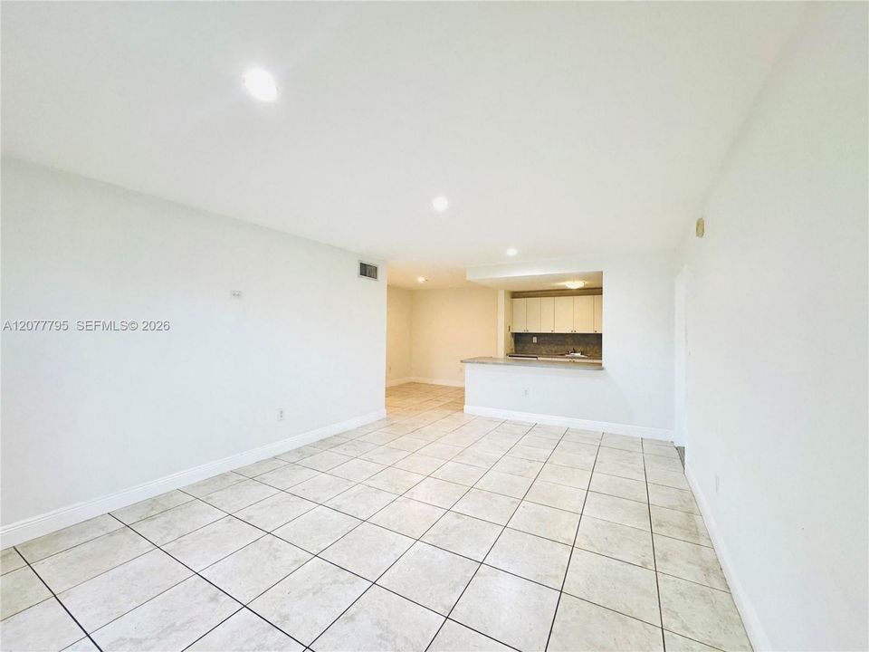 En Renta: $2,499 (2 camas, 2 baños, 1133 Pies cuadrados)