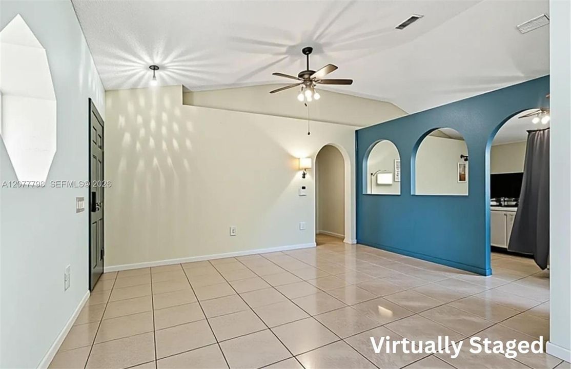 Emtpy Living room