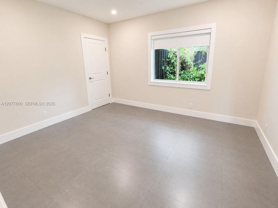 For Rent: $4,650 (3 beds, 2 baths, 1500 Square Feet)