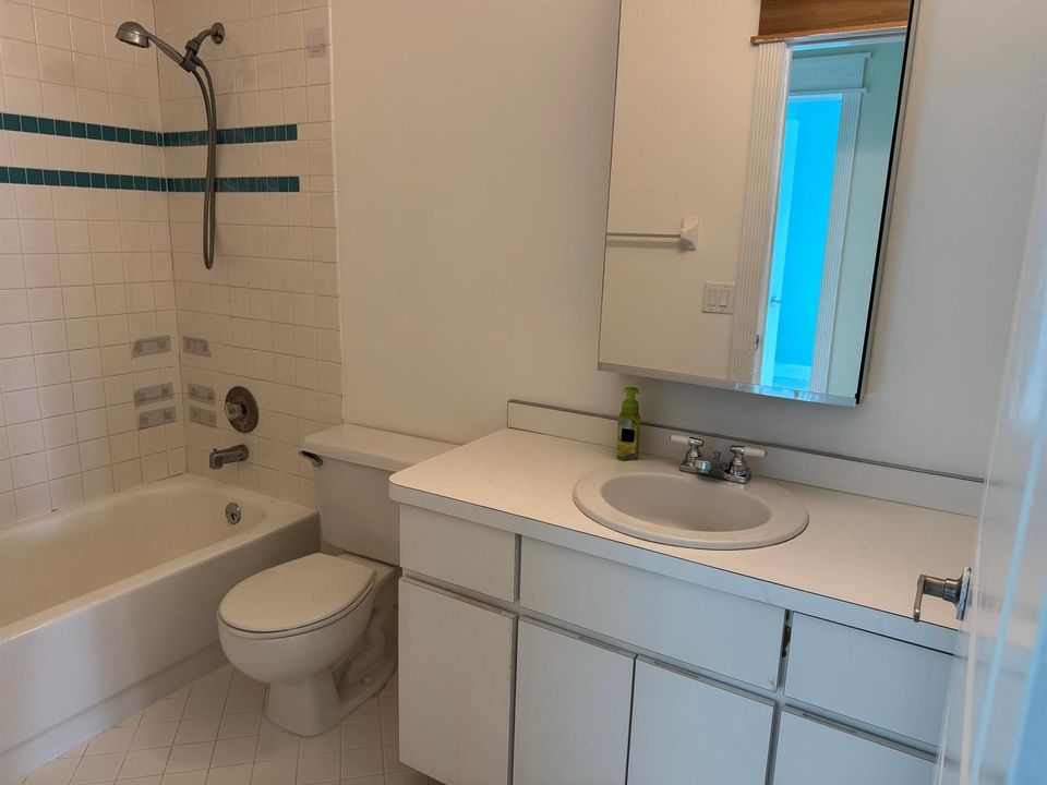 GUEST BATH #2