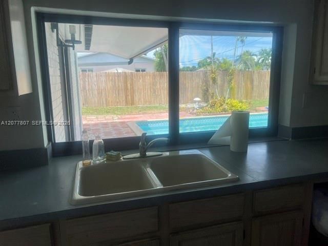 For Rent: $4,200 (3 beds, 2 baths, 1342 Square Feet)