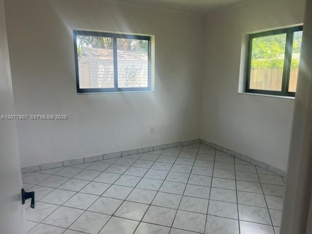 For Rent: $4,200 (3 beds, 2 baths, 1342 Square Feet)
