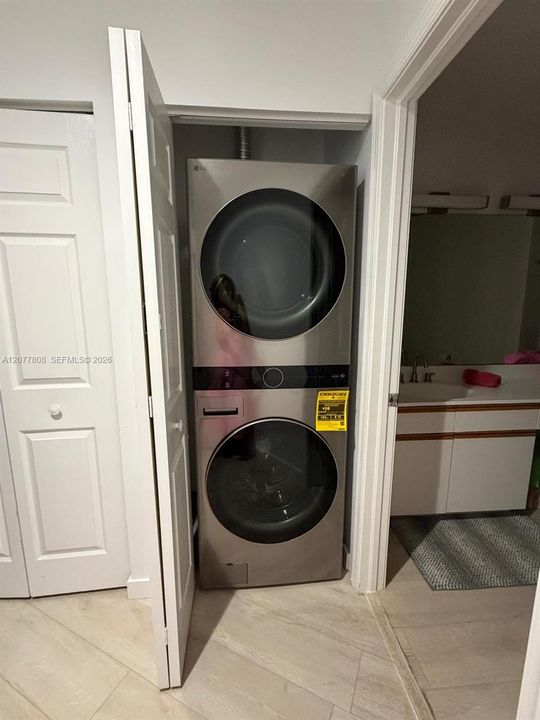 В аренду: $3,200 (2 спален, 2 ванн, 1181 Квадратных фут)