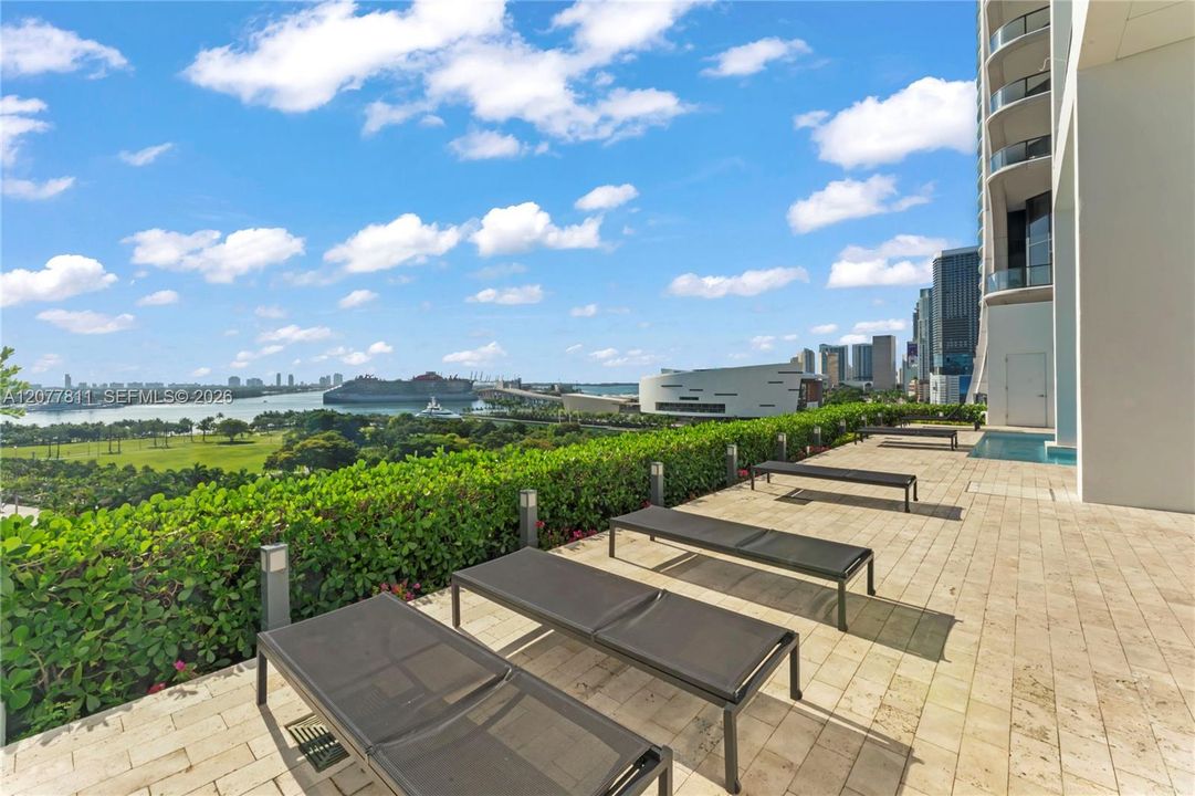 For Rent: $10,000 (2 beds, 2 baths, 1794 Square Feet)