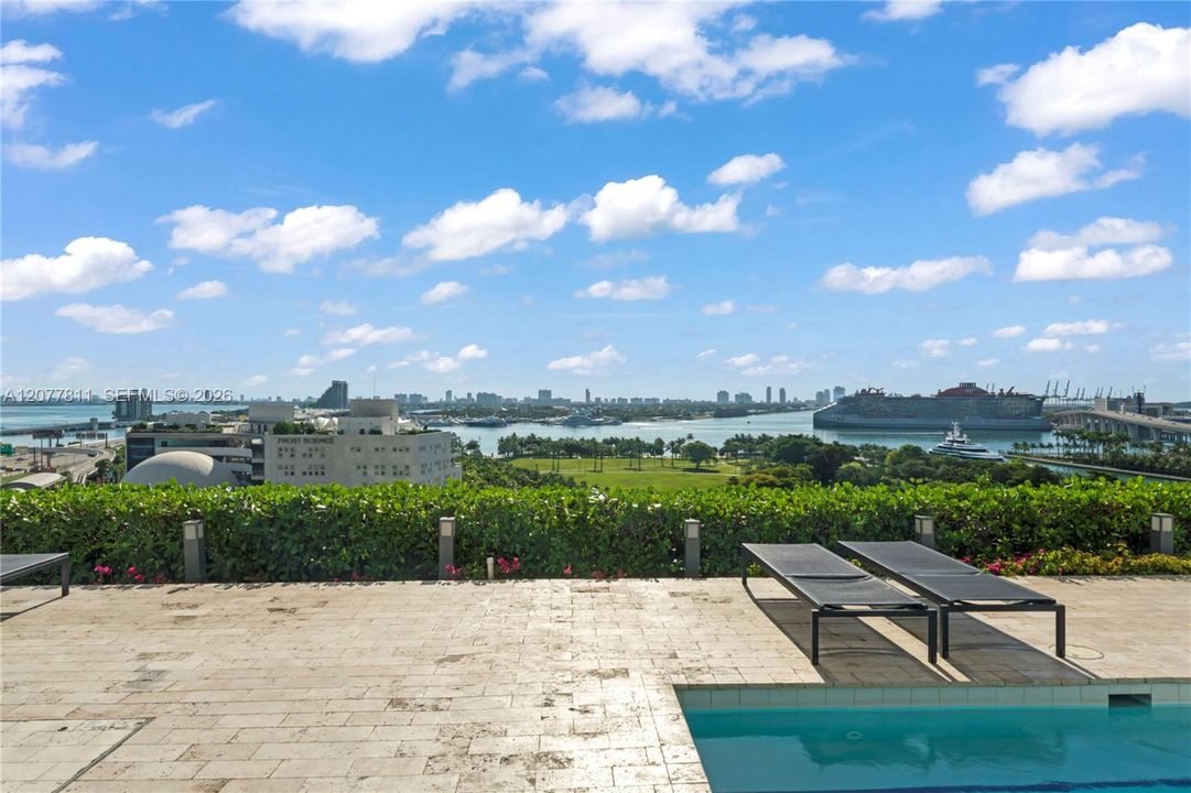 For Rent: $10,000 (2 beds, 2 baths, 1794 Square Feet)
