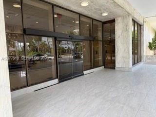 For Rent: $4,500 (2 beds, 2 baths, 1190 Square Feet)