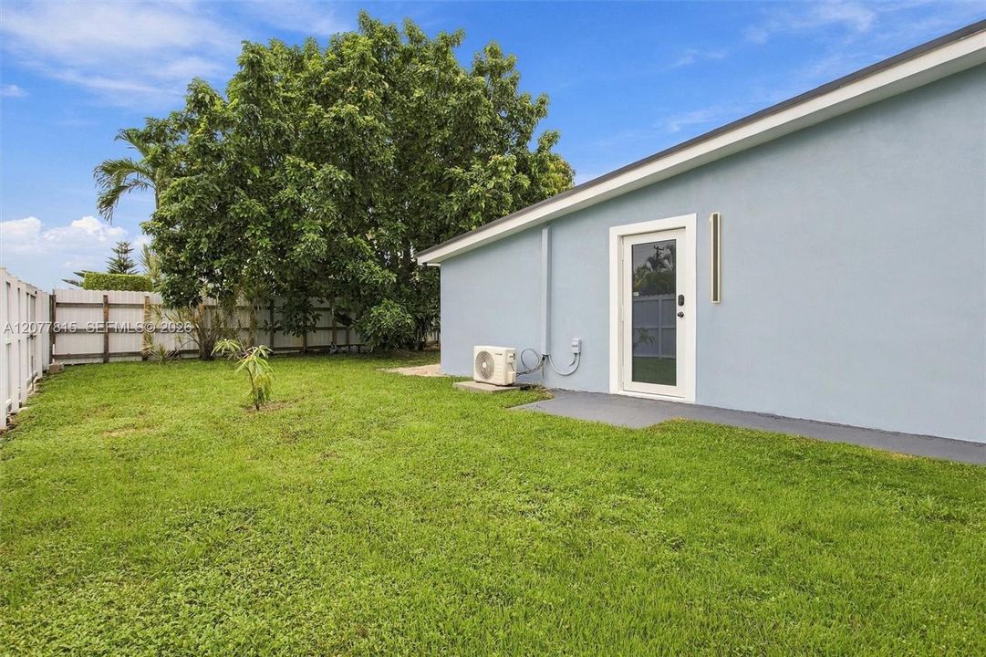 For Sale: $889,900 (3 beds, 2 baths, 2248 Square Feet)