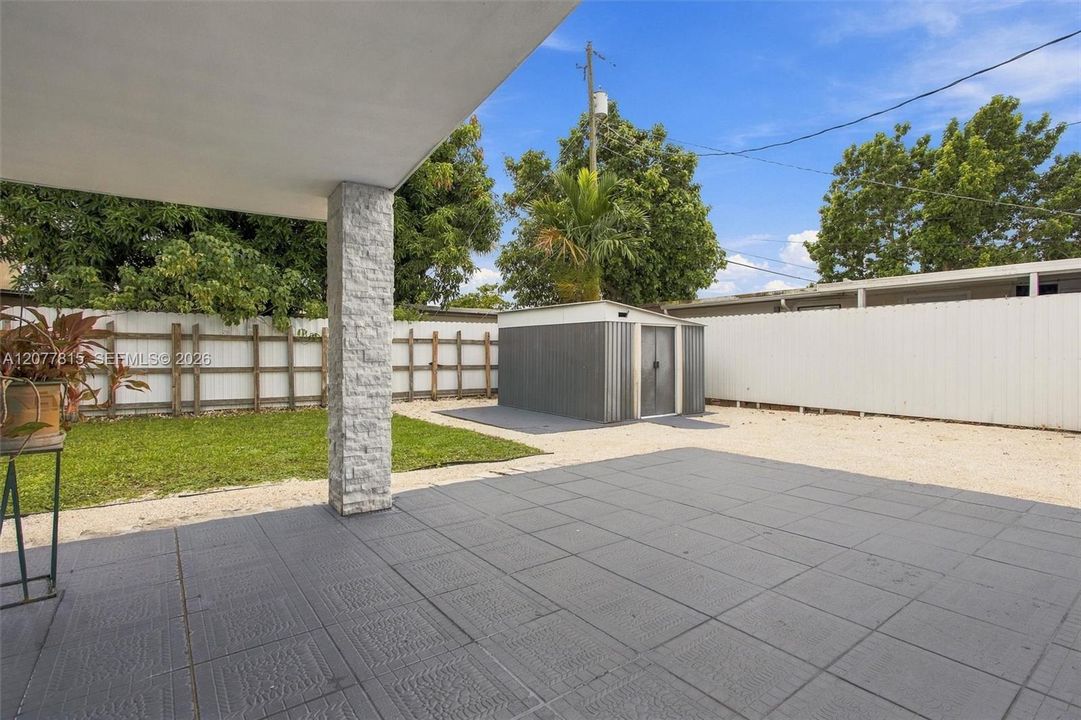 For Sale: $889,900 (3 beds, 2 baths, 2248 Square Feet)