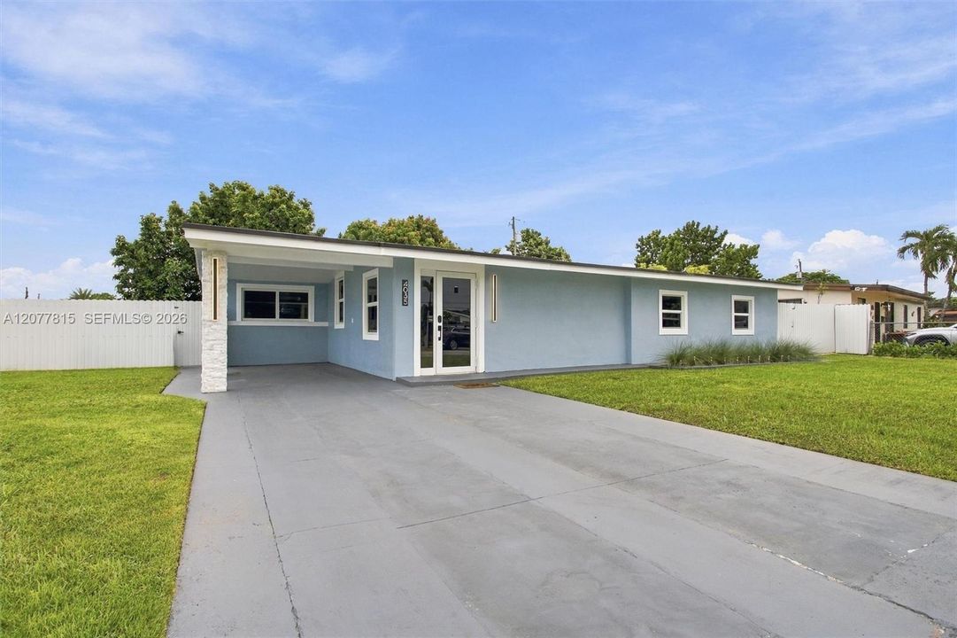 For Sale: $889,900 (3 beds, 2 baths, 2248 Square Feet)