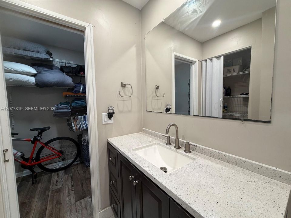 For Sale: $369,000 (4 beds, 3 baths, 1353 Square Feet)