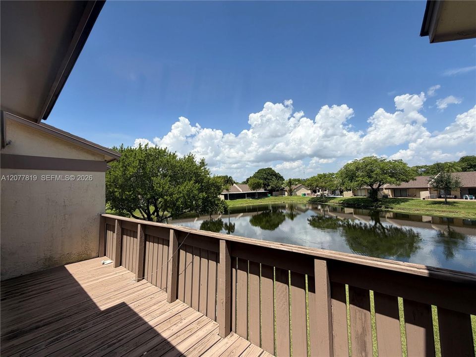 For Sale: $369,000 (4 beds, 3 baths, 1353 Square Feet)