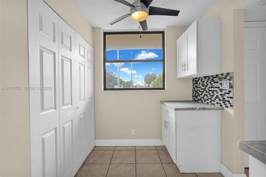 For Sale: $190,000 (2 beds, 2 baths, 920 Square Feet)