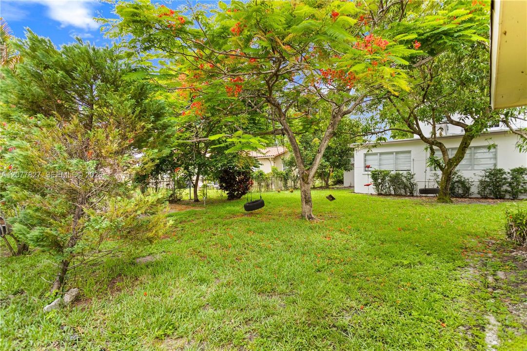 For Rent: $5,300 (3 beds, 2 baths, 1743 Square Feet)