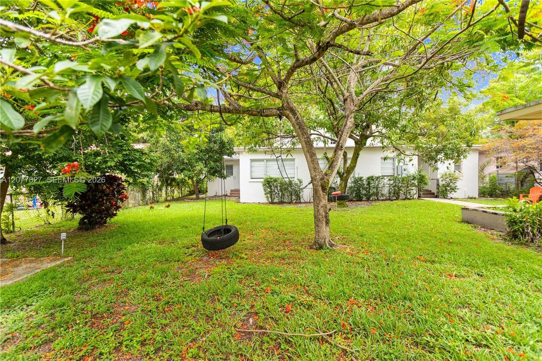 For Rent: $5,300 (3 beds, 2 baths, 1743 Square Feet)
