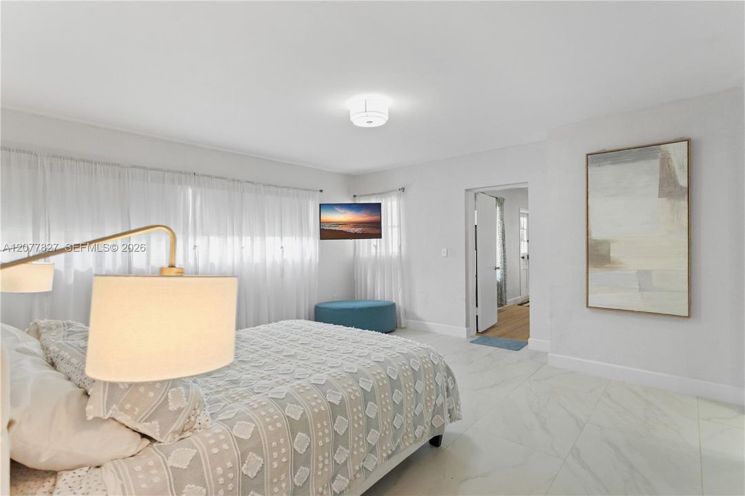 For Rent: $5,300 (3 beds, 2 baths, 1743 Square Feet)