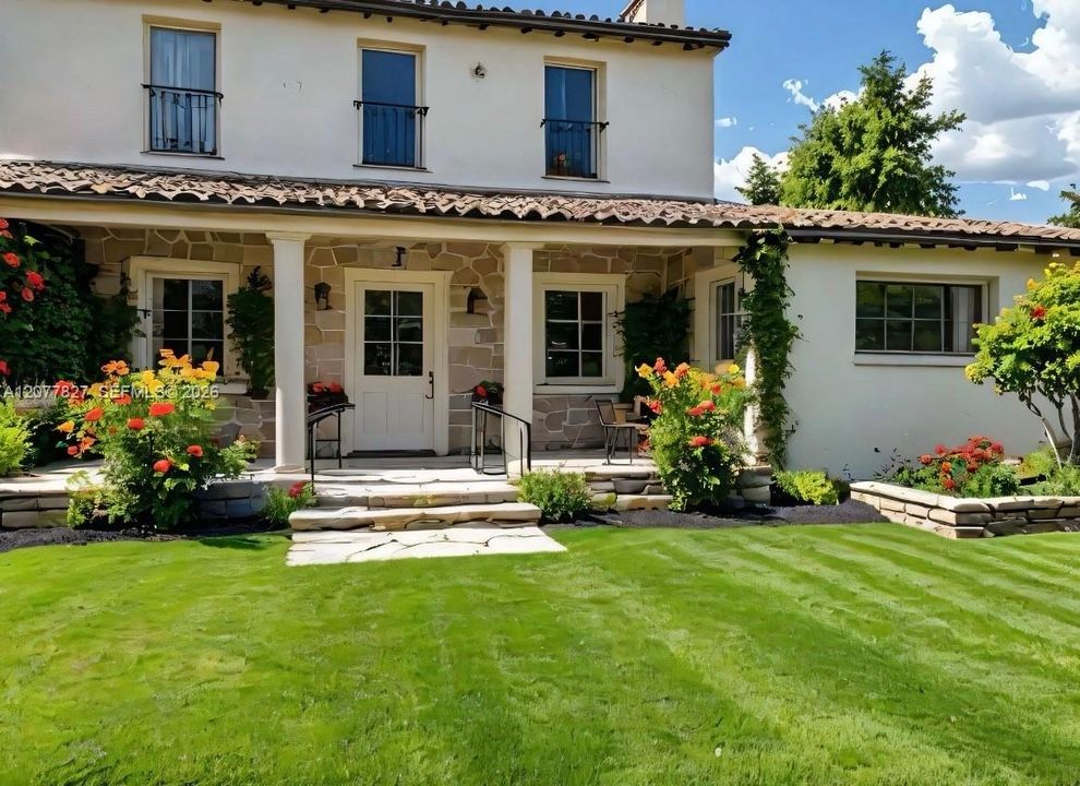 For Rent: $5,300 (3 beds, 2 baths, 1743 Square Feet)