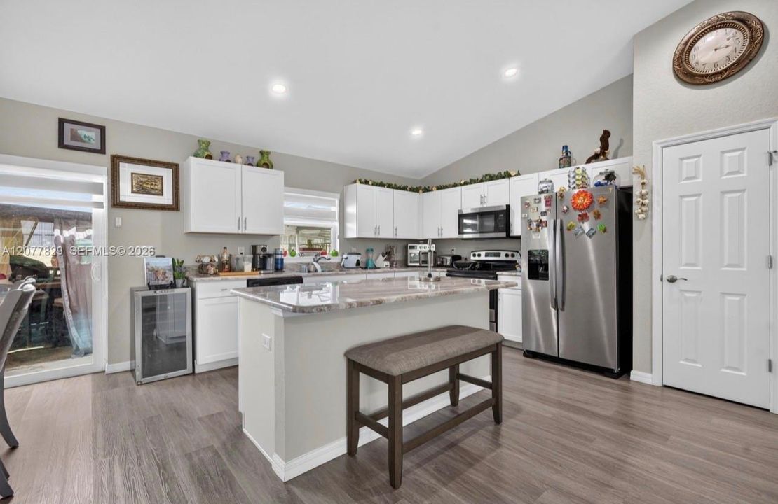 En Venta: $285,000 (3 camas, 2 baños, 0 Pies cuadrados)