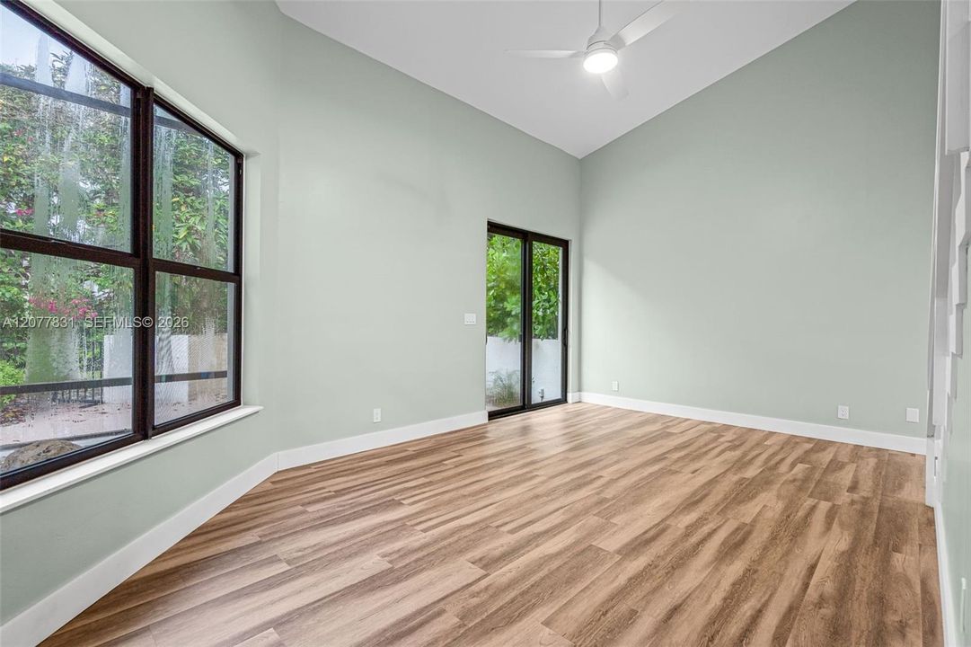 For Sale: $594,900 (2 beds, 2 baths, 1649 Square Feet)