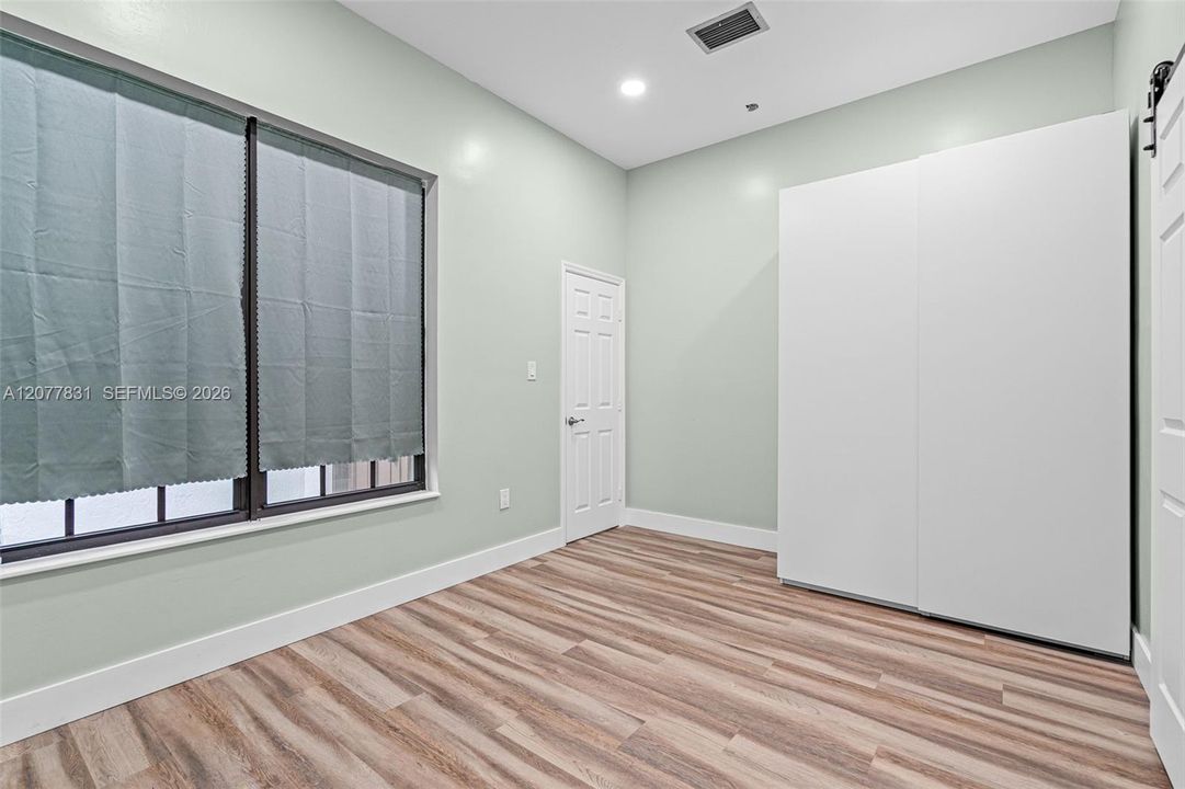 For Sale: $594,900 (2 beds, 2 baths, 1649 Square Feet)
