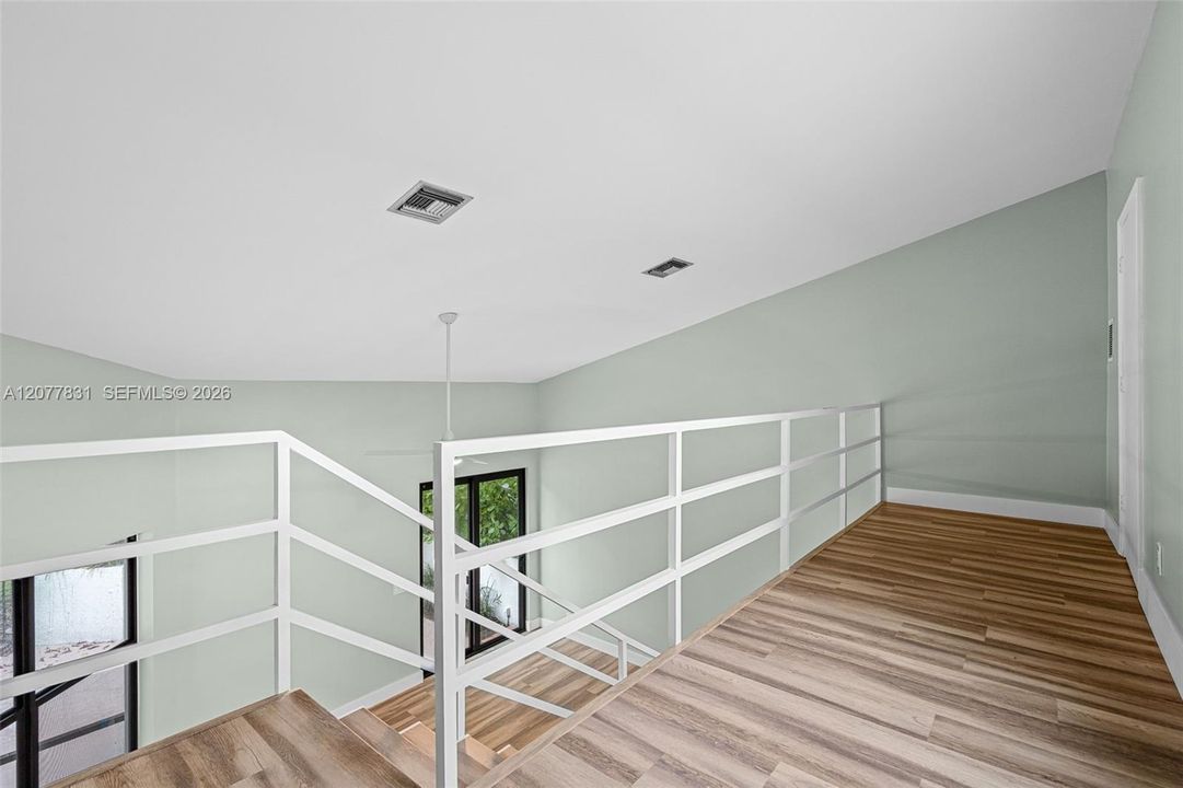 For Sale: $594,900 (2 beds, 2 baths, 1649 Square Feet)