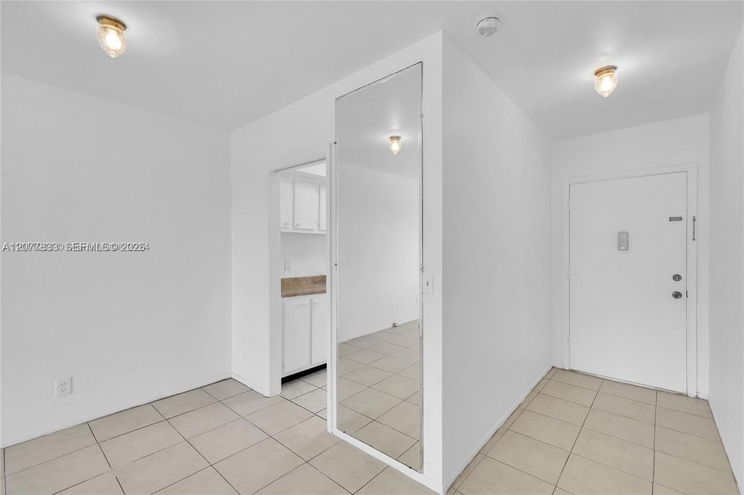 For Rent: $1,500 (1 beds, 1 baths, 640 Square Feet)