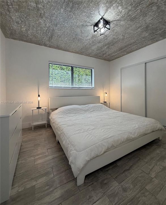 В аренду: $2,500 (2 спален, 1 ванн, 800 Квадратных фут)