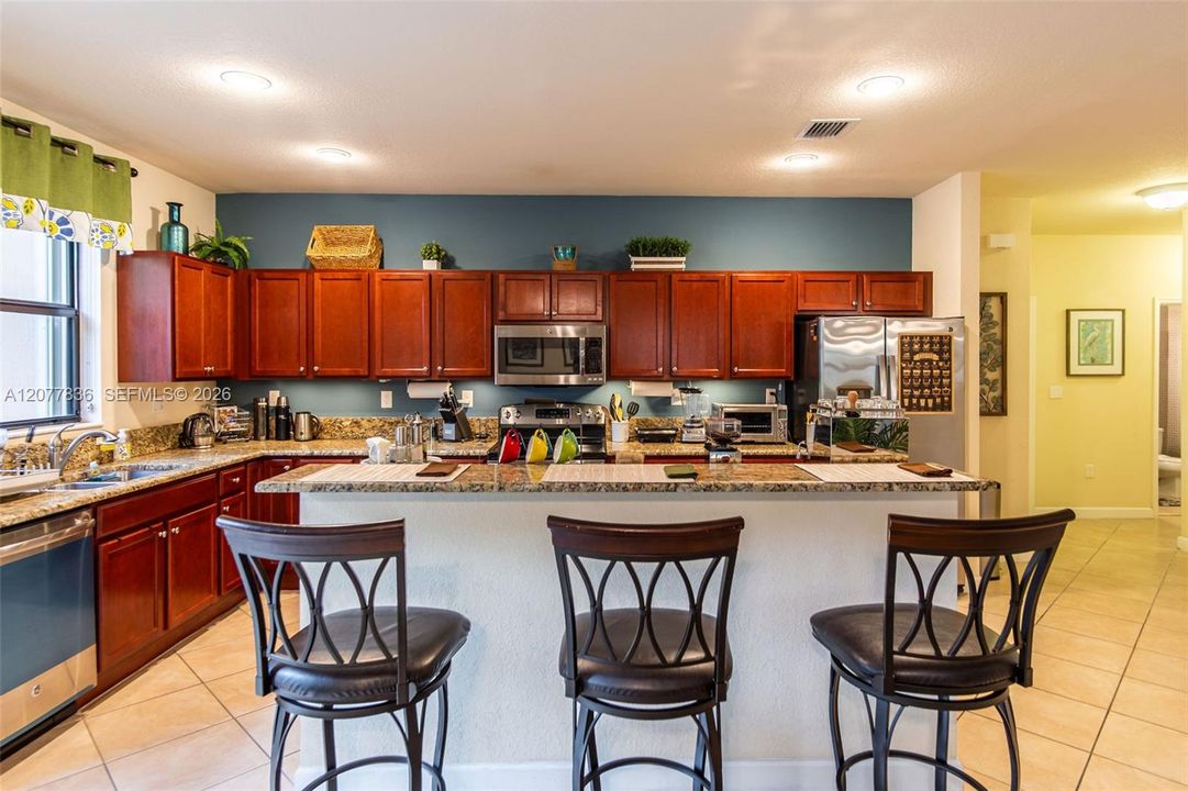 En Venta: $675,000 (5 camas, 3 baños, 3196 Pies cuadrados)